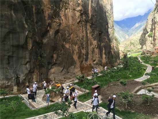 "重走茶马古道,品味文化昌都"主题旅游活动圆满举办