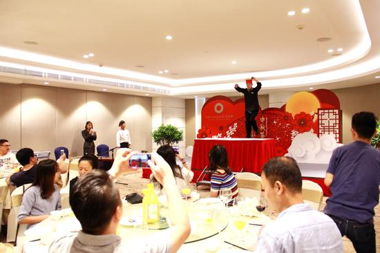 社会山会议度假酒店群中秋合家欢