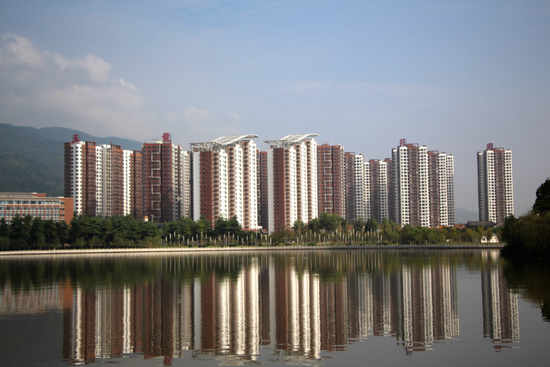 美丽的玉龙湖