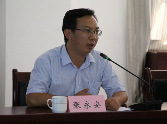 临沧边合区管委会副主任张永安介绍相关情况