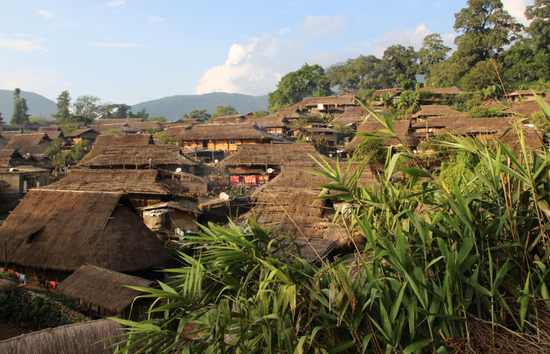 【V影响力临沧行】名博大V团走进沧源翁丁村 探秘中国最后一个原始部落_新浪旅游_新浪网