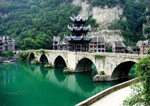 贵州镇远赴春城开展旅游推介 精品线路令人心