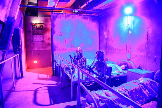 18元穿越18层地狱 天津欢乐谷邀你“津”夜见鬼_新浪旅游_新浪网