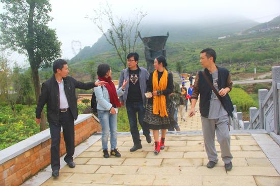 80余名作家诗人汇聚罗平细品文学盛宴