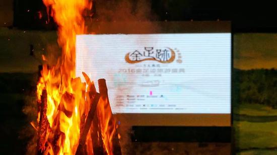 金足迹倒计时一天 旅游达人成功集结嗨翻武隆