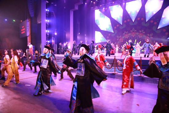 鬼门大开 天津欢乐谷万圣狂欢席卷津城_新浪旅游_新浪网