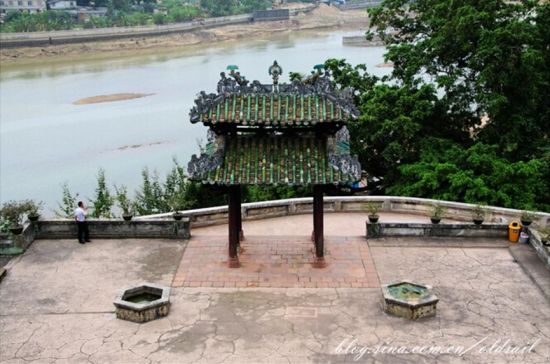 江边无限风光 图:新浪博主/西斜
