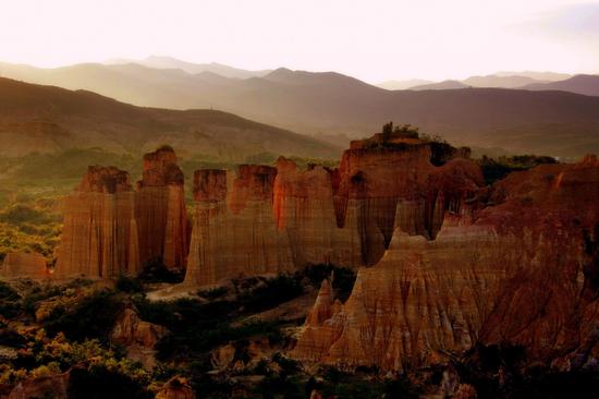 王崇亮:创意经济背后的策划传奇