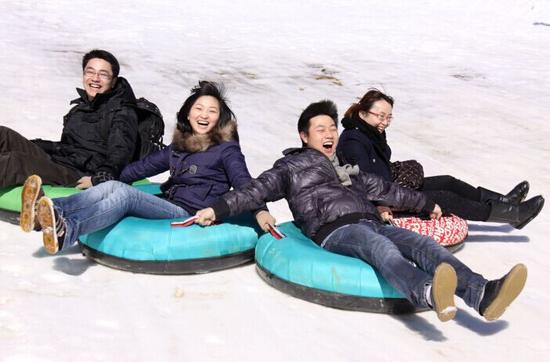 金佛山今日积雪覆盖 冰雪温泉节或将提前开幕