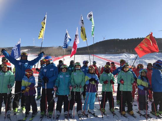 歌谱 万家灯火 廖昌永-据悉,奥悦碾子山国际滑雪场,总投资5亿人民币,由北京奥悦冰雪旅