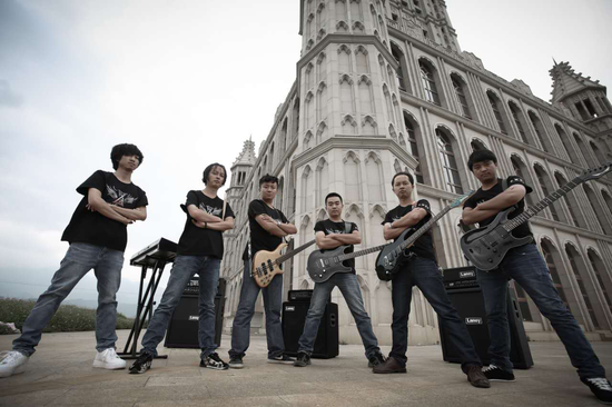 灯展汇演长街宴、露营徒步音乐会14种好玩的