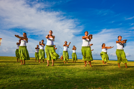 呼啦舞 图片来源：夏威夷旅游局