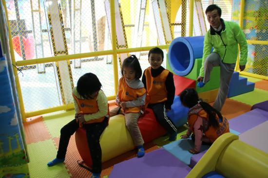 饼干运动家儿童乐园开幕 喊全省自闭症儿童免