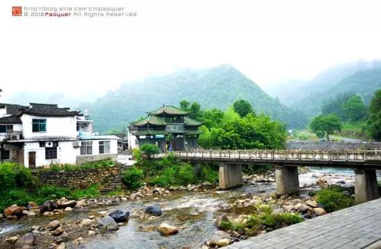 牯牛降风景区大门