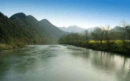 大演唐村 (图:@石台牯牛降风景区)