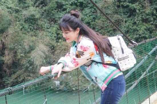 "云端瑶寨的康养之旅"在穿岩山完成外景拍摄_新浪旅游_新浪网