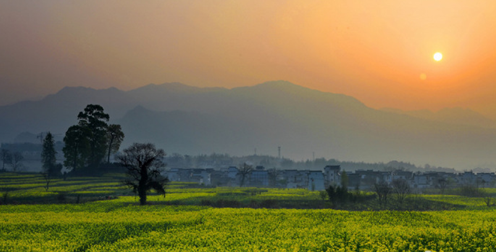 夕阳西下之卢村（图源：@黟县旅游委员会）