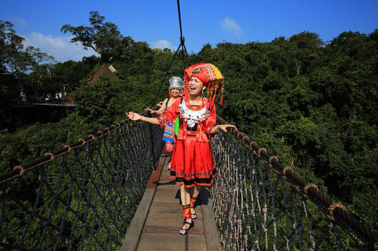 《谁是舞王》在亚龙湾热带天堂森林旅游区取景