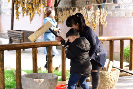 三月哪里旅游好?横店亲子户外踏青正当时