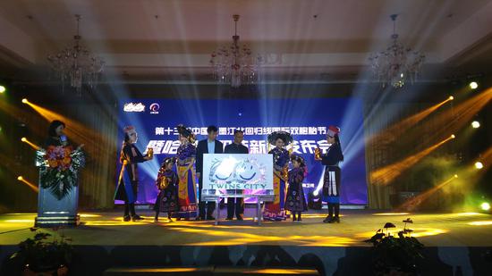 第十三届中国墨江北回归线国际双胞胎节暨哈尼太阳节5月1日开幕_新浪旅游_新浪网