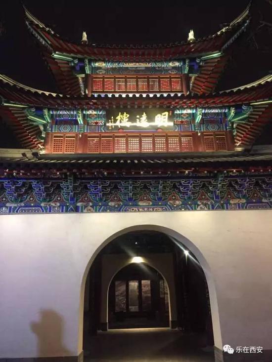坐上高铁去旅行 夫子庙秦淮河畔美景美食攻略