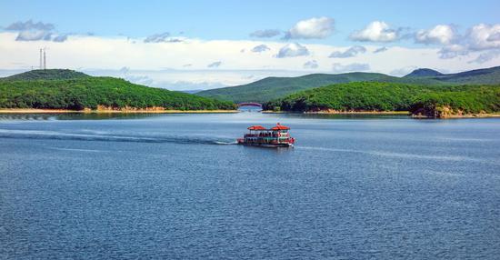 镜泊湖春夏新推出40多项旅游新产品 让您玩个