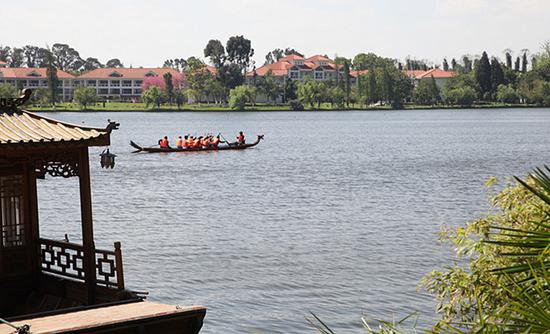 4月8日至16日来云南民族村赶一场泼水节的盛