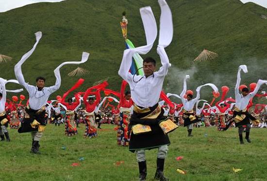 五一小长假去哪儿?在康定木雅圣地赏遍川西美