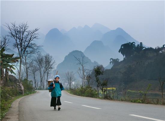 少数民族风情（摄影：周社臣）