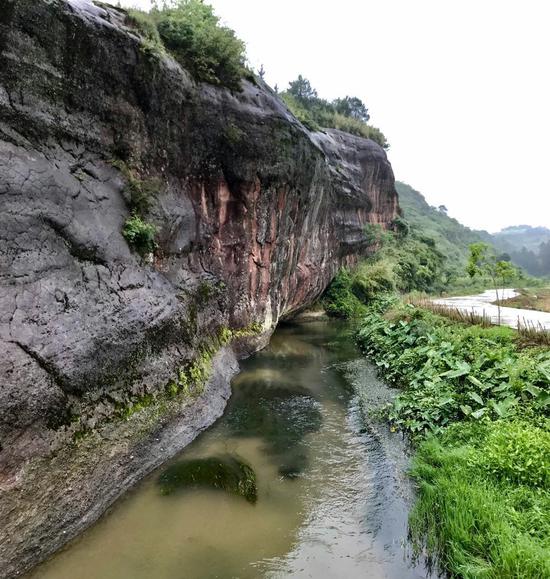 湖南金融摄影家石市采风 以文艺助力乡村旅游