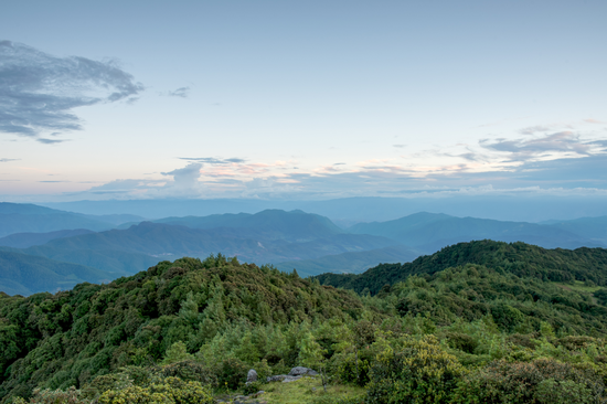 敌军山