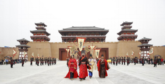 中国汉城景区亮相第九届华中旅游博览会