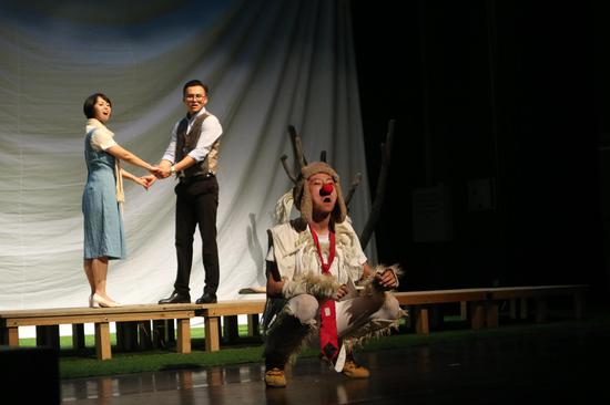 《Hi,米克!》在大华·1935小剧场温情首演 引发观众情感共鸣