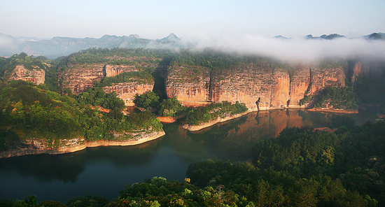 泰宁金湖、大赤壁(图:黄建明)