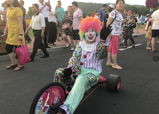 花车巡游