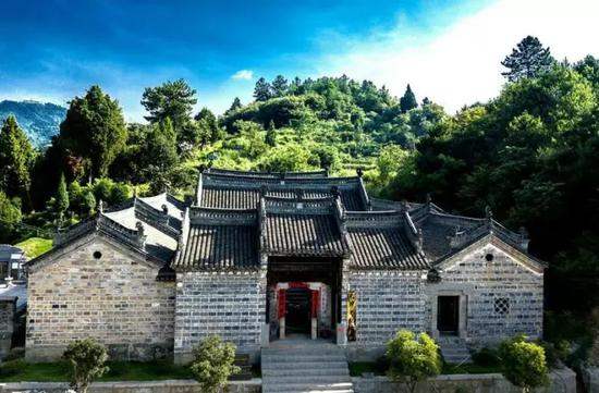 颜值爆表 金寨的红色小镇