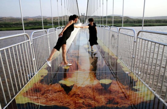 3D玻璃桥面