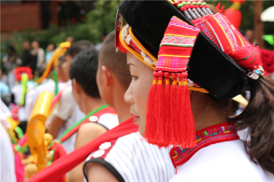 传承千年传统 展现民族风情--阿细跳月体验赛欢乐开场