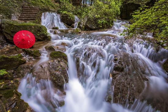 重渡沟风景区十一黄金周接待服务工作总结