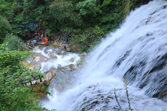 重渡沟风景区十一黄金周接待服务工作总结