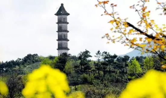 黄山北部的这个古村 隐藏千年终现美丽景象