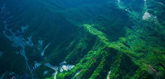 重庆的“香格里拉”石柱七曜山(齐岳山)地质公园\获国家地质公园称号\无人机下的美丽深山
