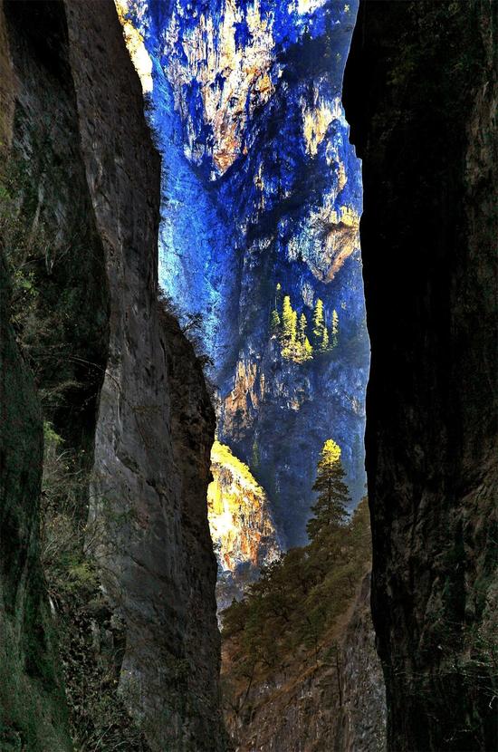 巴拉格宗景区 峡谷