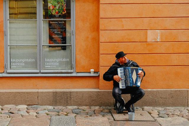 北緯60°的幸福之國(guó) East and West在這里交匯