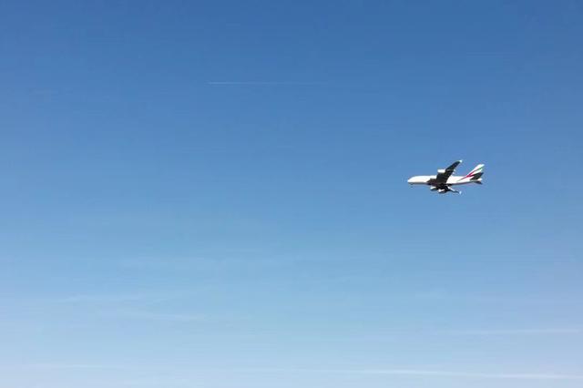 民航局：外國每家航空公司經(jīng)營至中國的航線只能保留1條