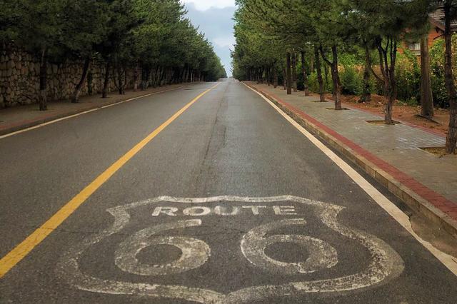 “網(wǎng)紅公路”拍照要悠著點