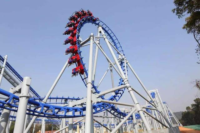 大型游樂(lè)設(shè)施節(jié)前“體檢”忙