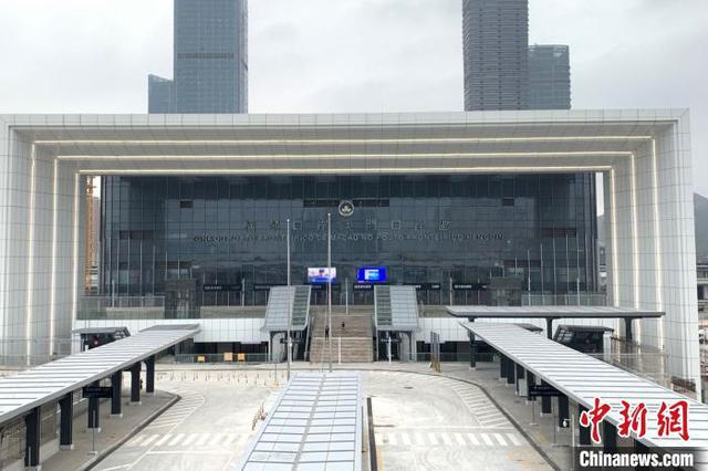 珠海橫琴口岸迎來春節(jié)假期出入境高峰