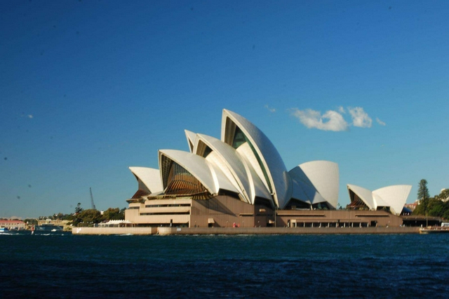 旅游業(yè)損失10億澳元 澳大利亞兩州邊界受三重夾擊變“鬼城”