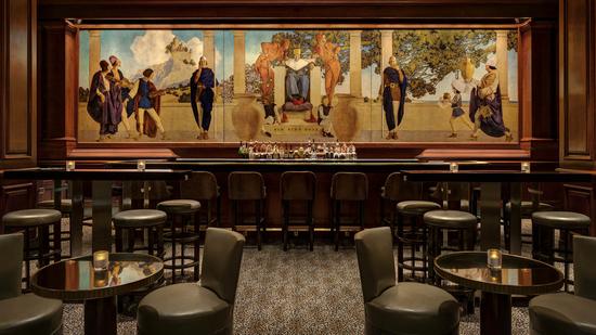 圖注：King Cole Bar，亦是《穿Prada的女王》取景地 來(lái)源：<a href='http://www.bzdxx.com/niuyue-lvyou/?from=b-keyword' target='_blank'><em><em><em>紐約</em></em></em></a>瑞吉酒店官方網(wǎng)站